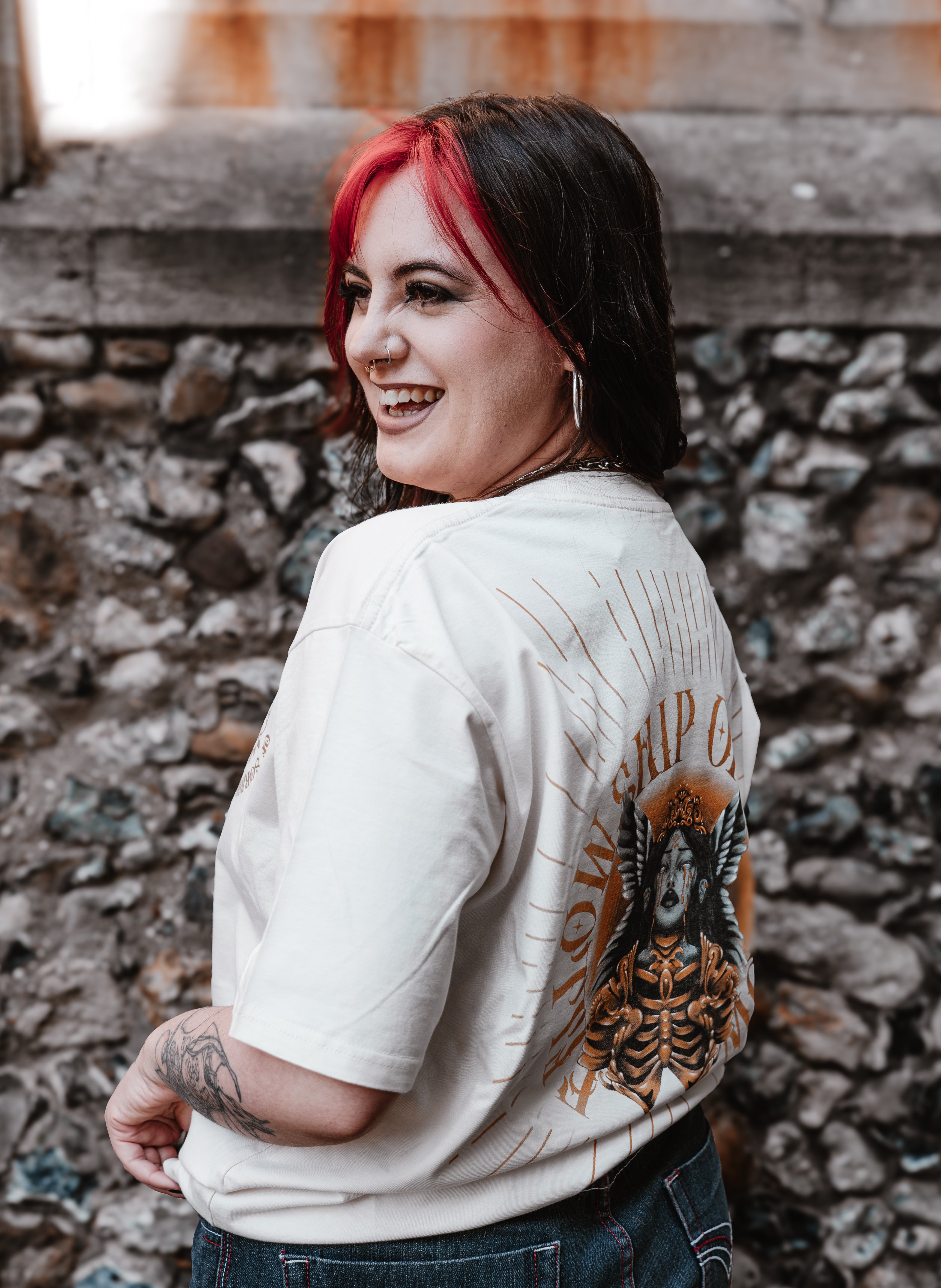 Femina Bellator Tee - Bone