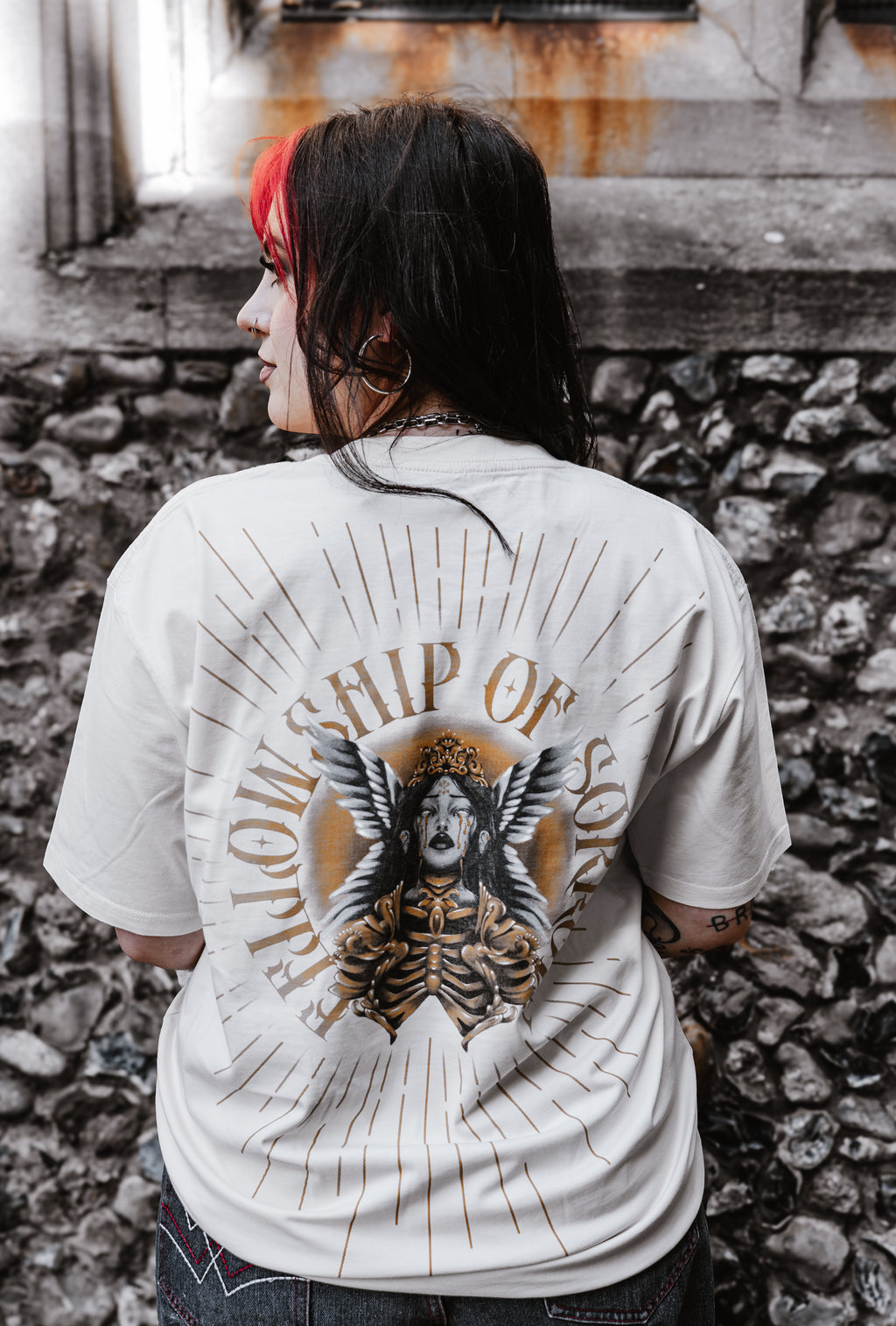 Femina Bellator Tee - Bone